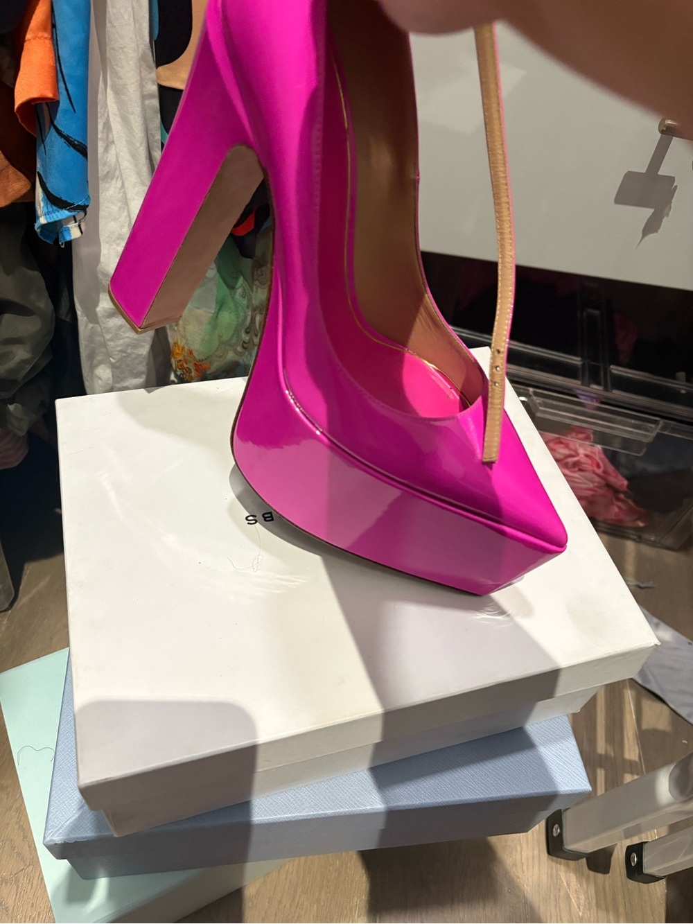 Valentino Fuchsia Patent Platform Pumps with Ankle Strap - Picture 7 of 10